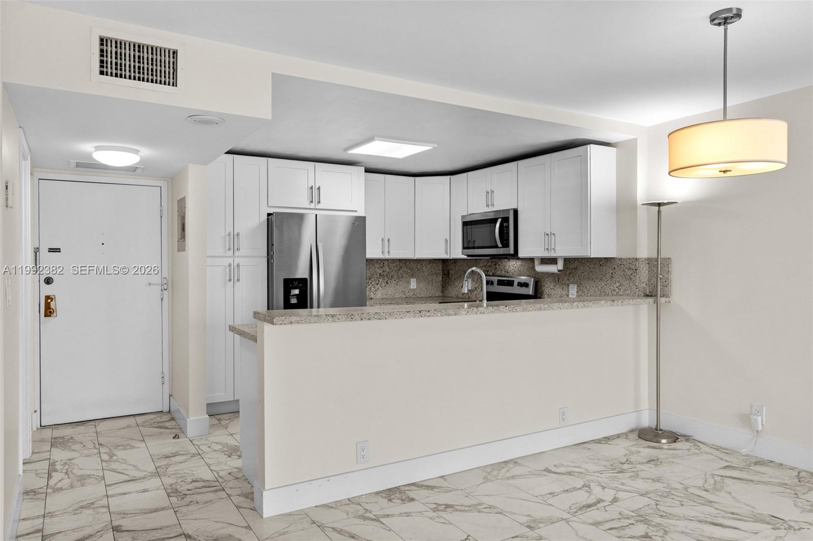 HALLMARK OF HOLLYWOOD - Residential