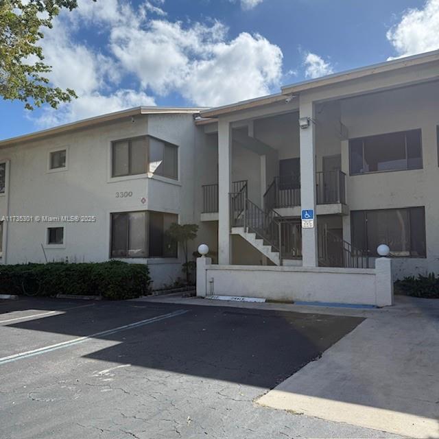 Rental Property at 3300 Nw 46th St 102, Oakland Park, Miami-Dade County, Florida - Bedrooms: 2 
Bathrooms: 2  - $2,000 MO.