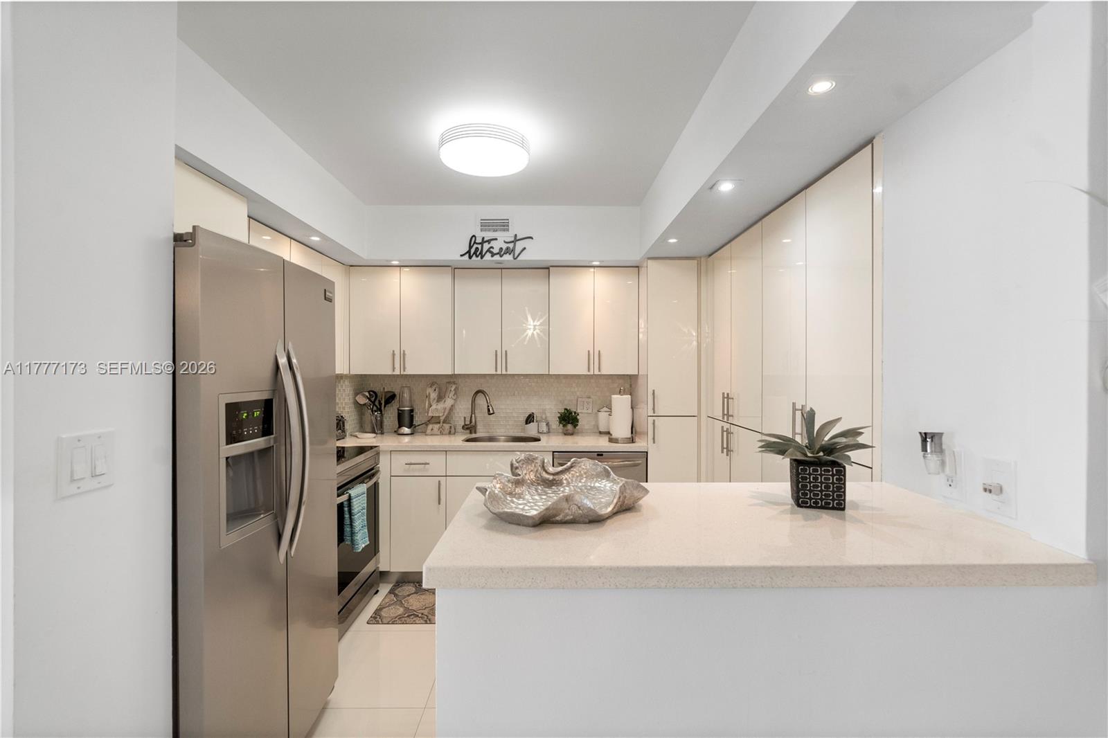 HEMISPHERES CONDO - Residential