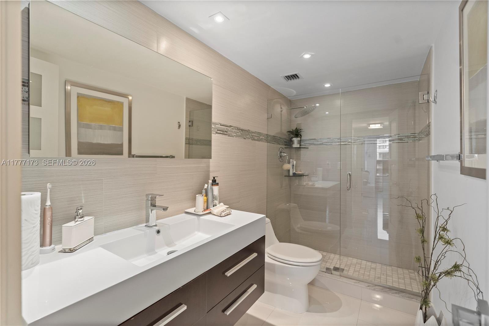 HEMISPHERES CONDO - Residential