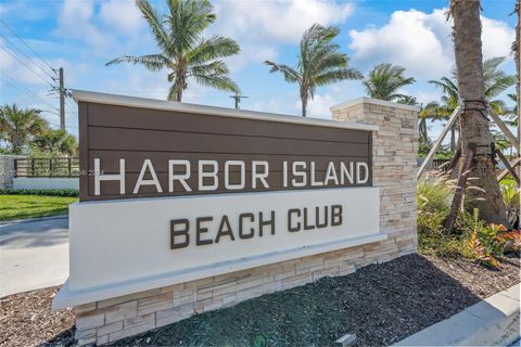 Condominium in Melbourne Beach FL 3031 Hafen Lane Ln 37.jpg