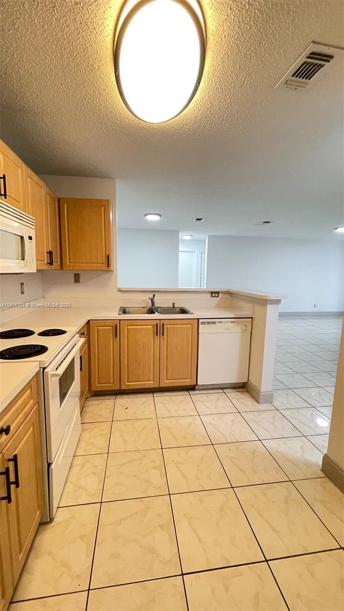 Property for Sale at Address Not Disclosed, Coral Springs, Broward County, Florida - Bedrooms: 3 
Bathrooms: 2  - $305,000