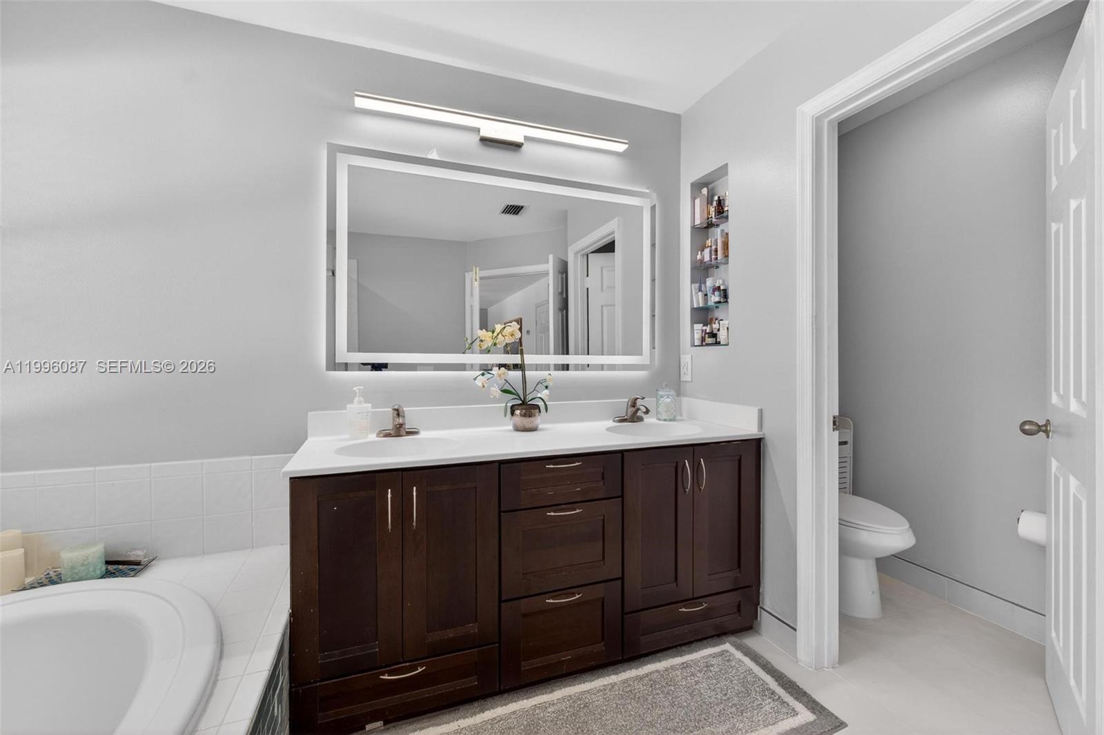 LAKES AT BOCA RATON PAR K - Residential