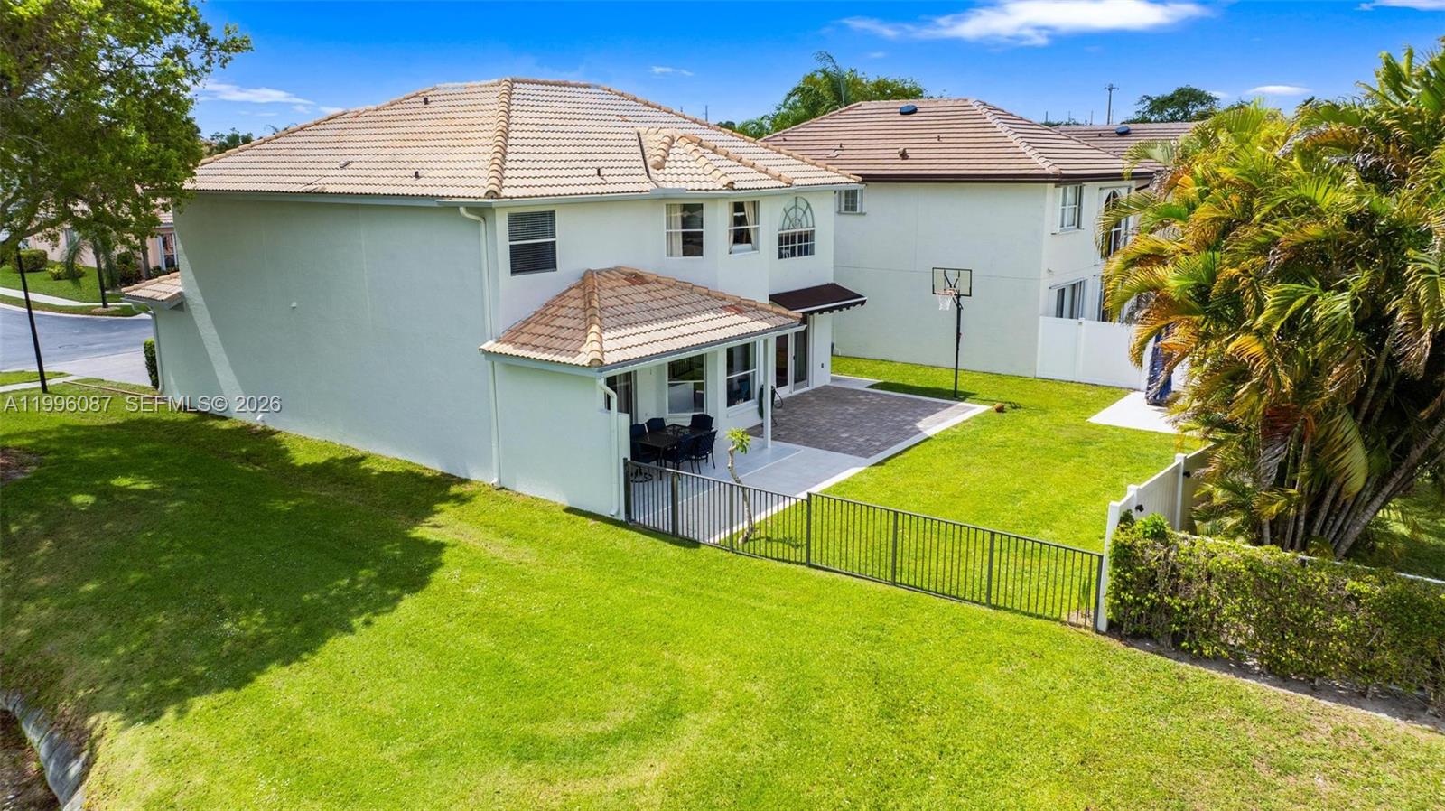 LAKES AT BOCA RATON PAR K - Residential