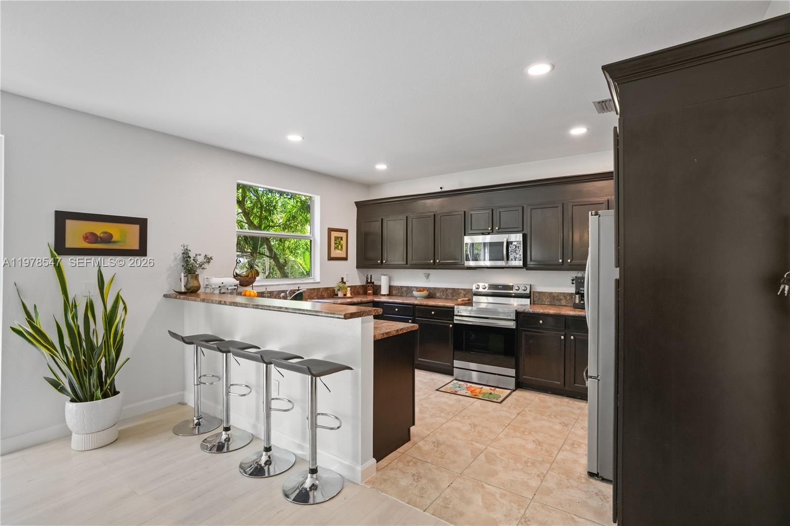 KENDALL COMMONS RESIDENTI - Residential