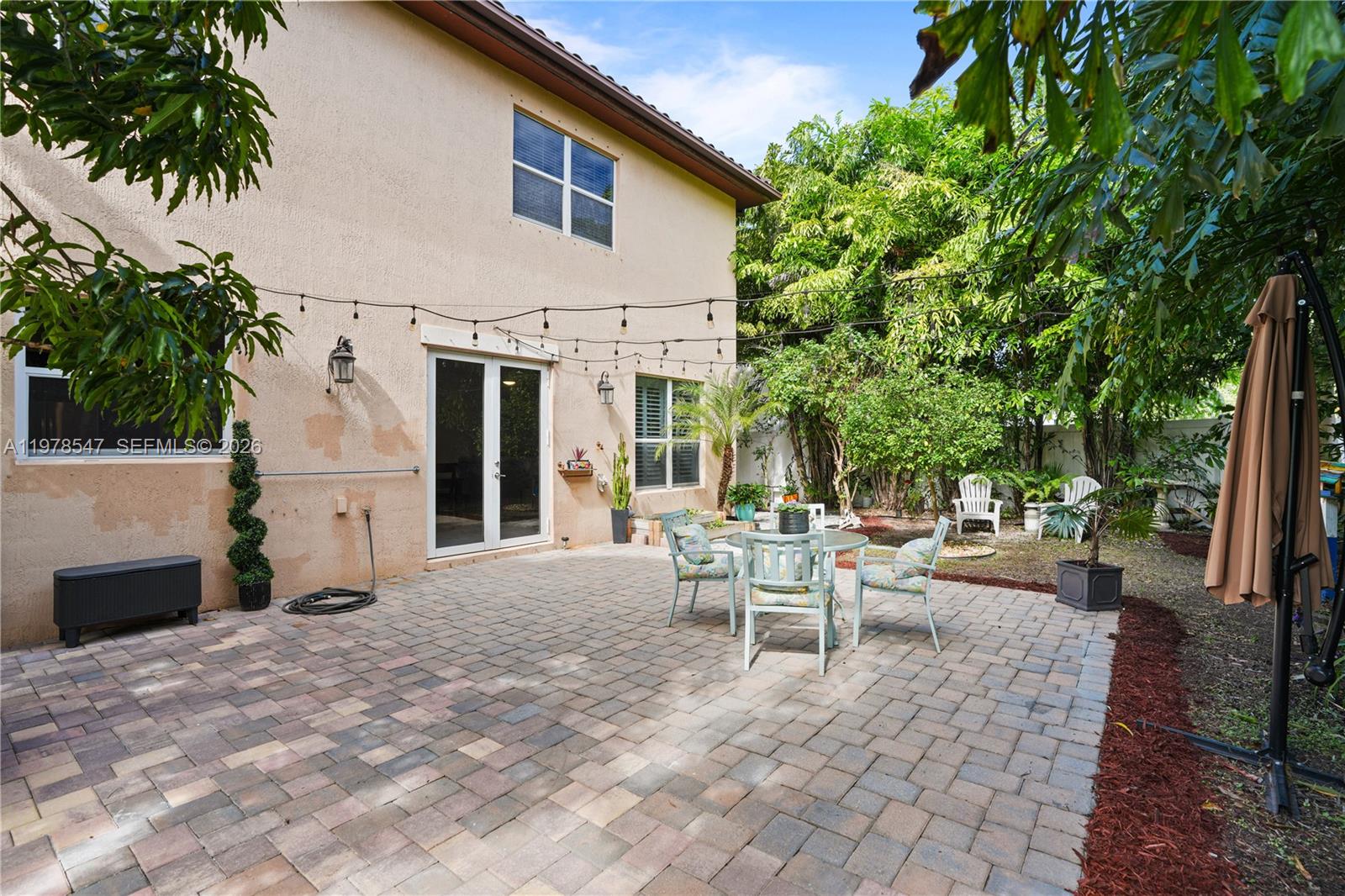 KENDALL COMMONS RESIDENTI - Residential