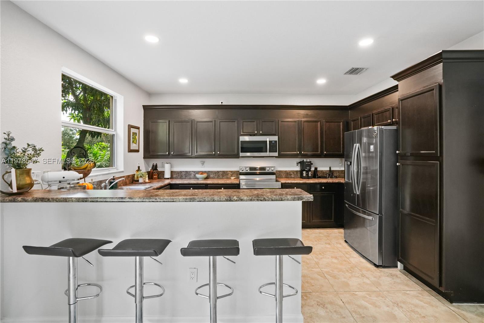 KENDALL COMMONS RESIDENTI - Residential