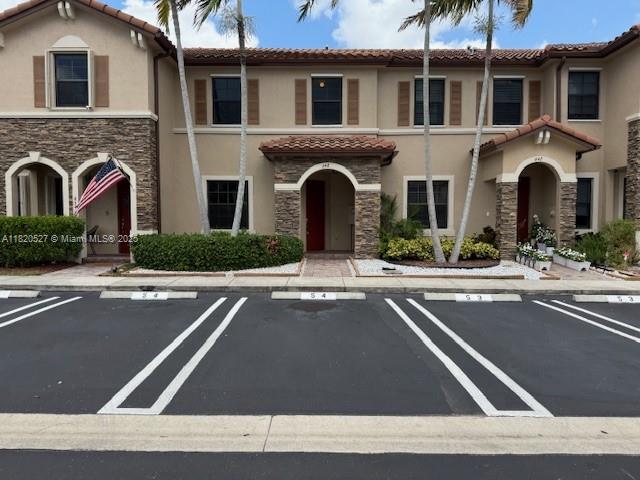 648 SE 32ND AVE 648