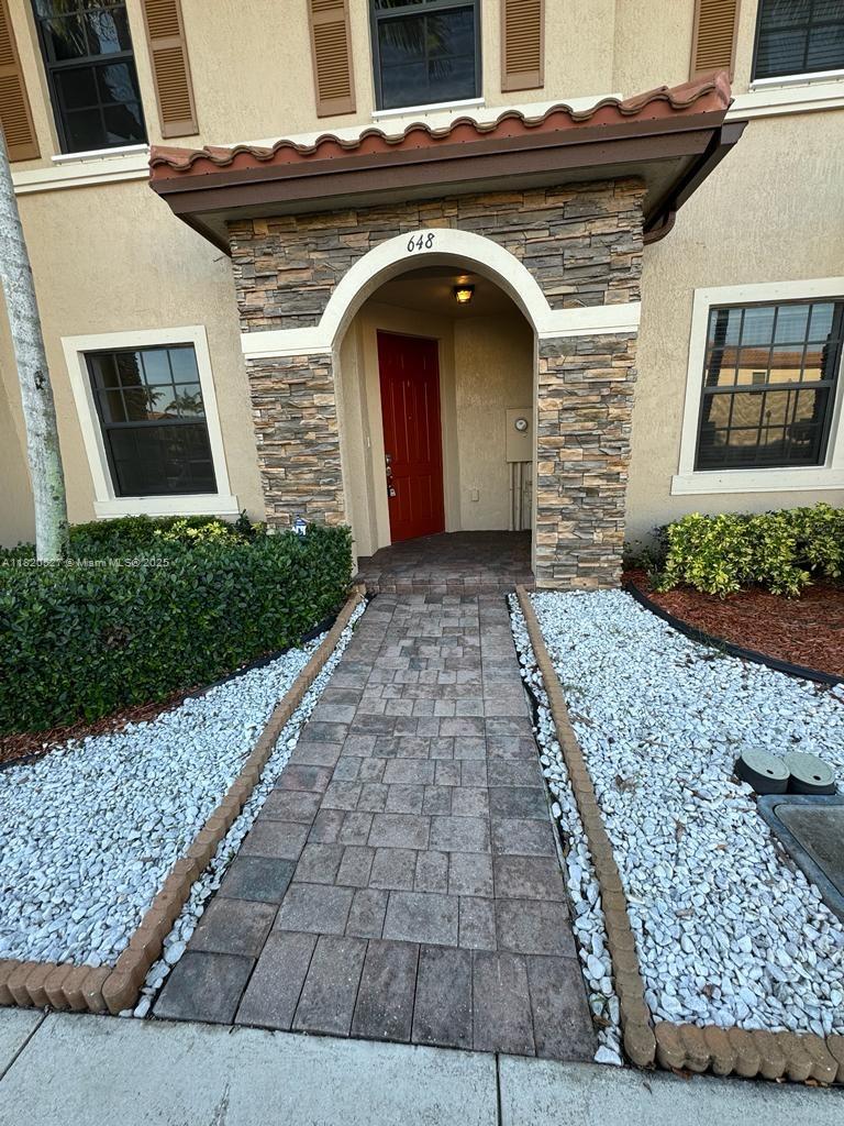648 32nd Ave 648, Homestead, Miami-Dade County, Florida - 3 Bedrooms  
3 Bathrooms - 