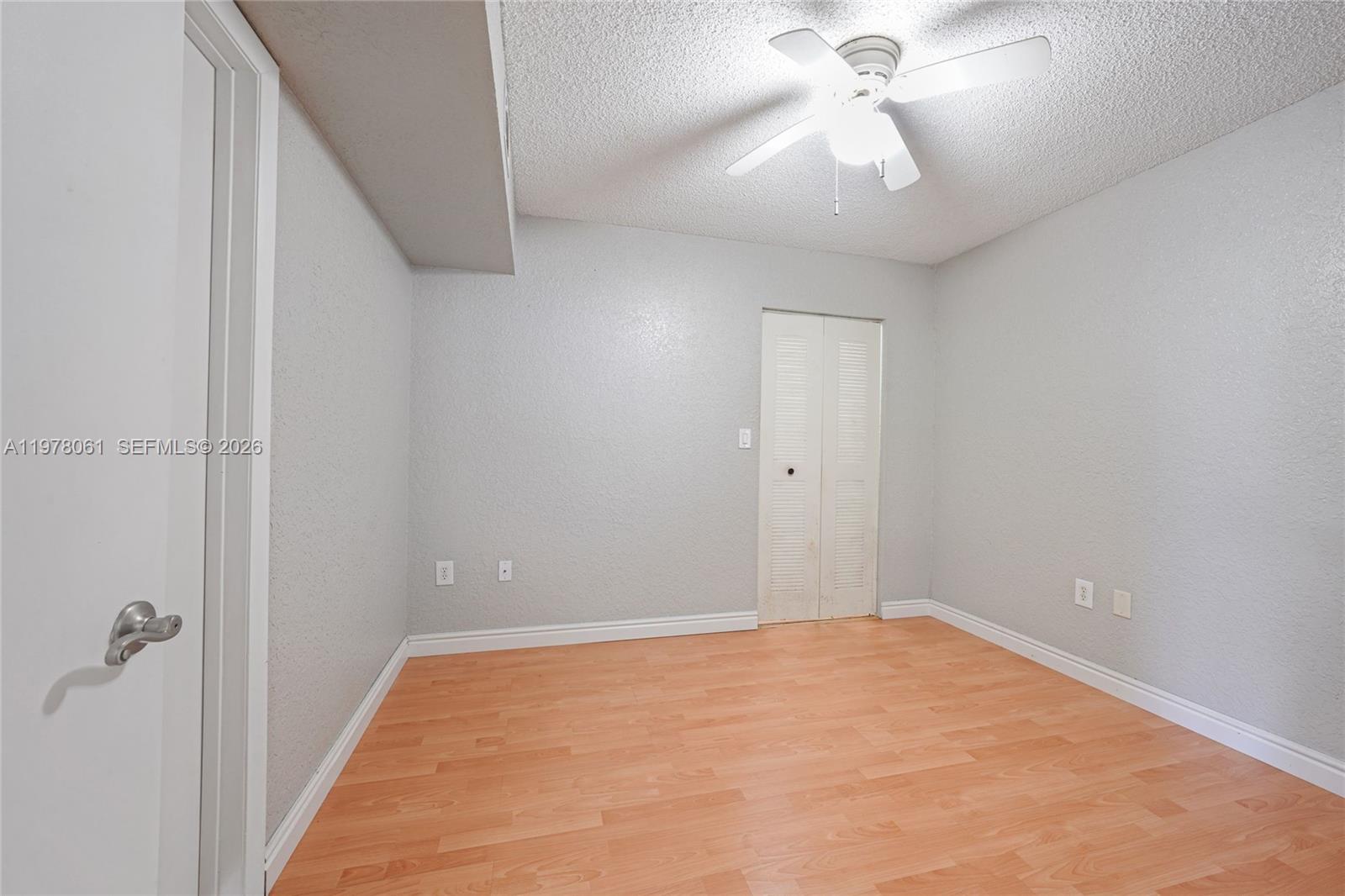 LAKEVIEW CLUB CONDO - Residential Lease