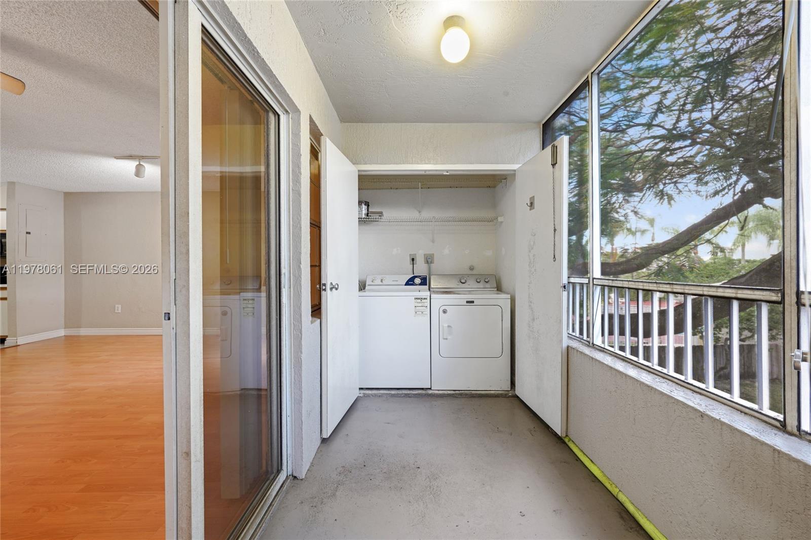 LAKEVIEW CLUB CONDO - Residential Lease