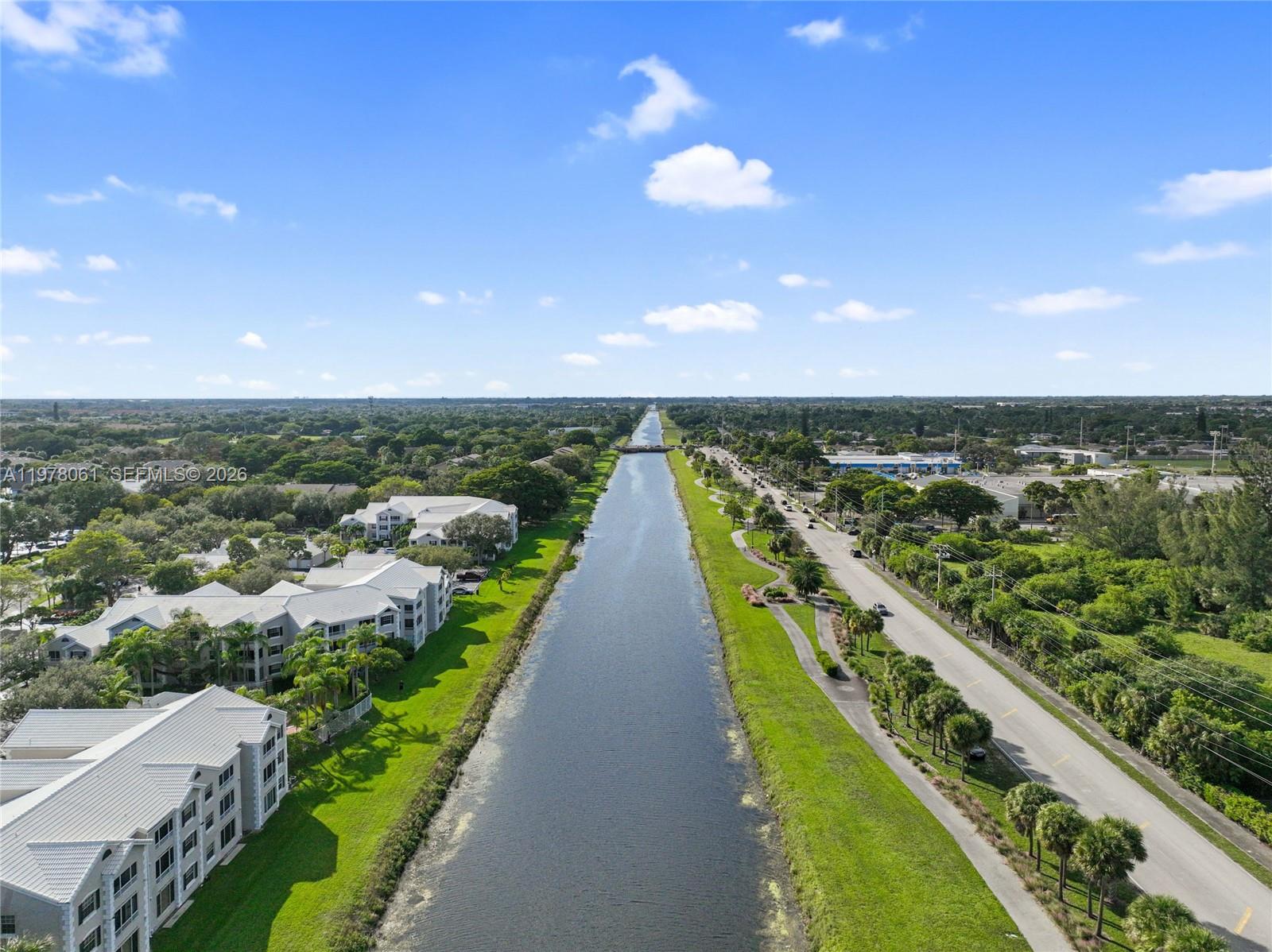 LAKEVIEW CLUB CONDO - Residential Lease