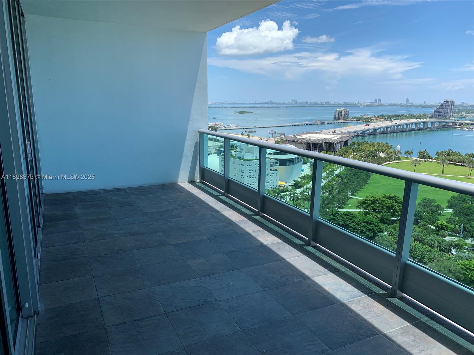 900 Biscayne Blvd 2405