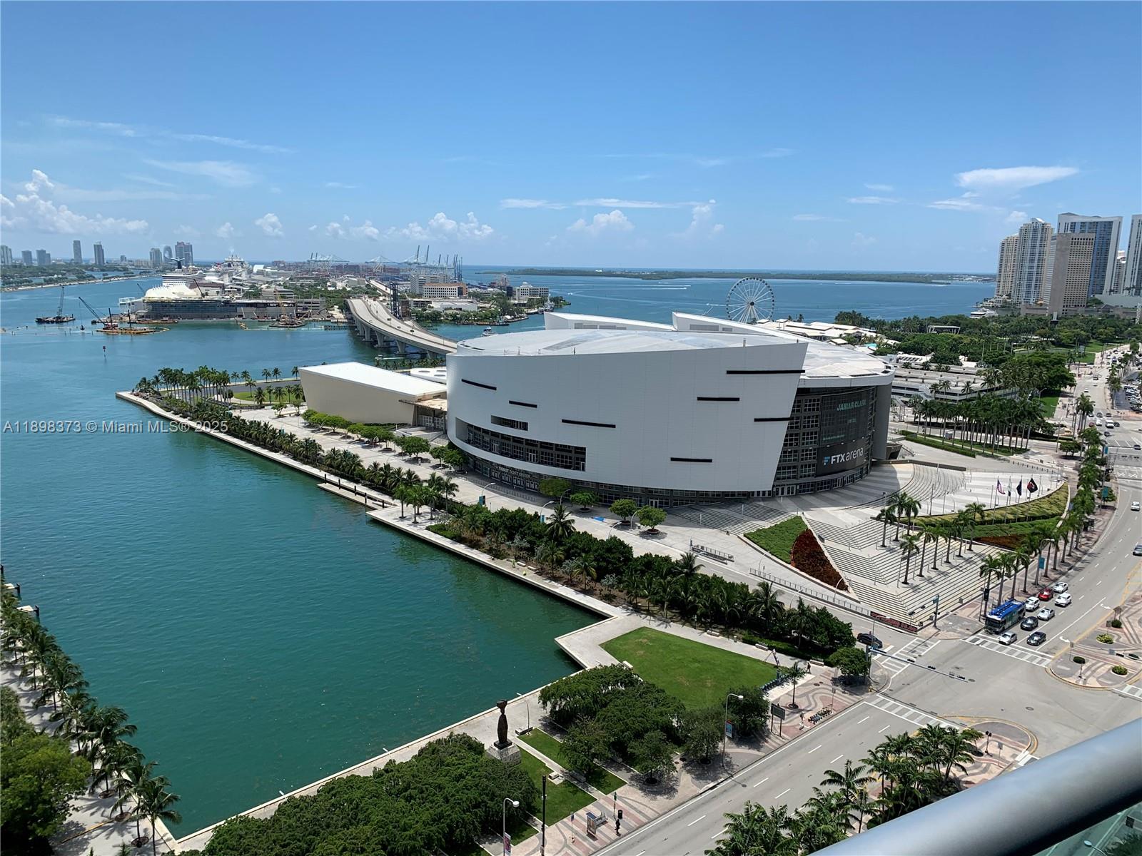 900 Biscayne Blvd 2405