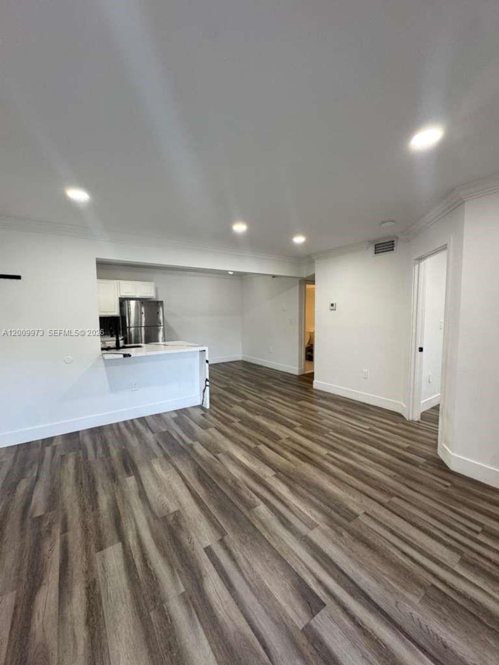 Photo of 300 W Palm Cir W #307, Pembroke Pines, FL 33025 (MLS # A12009973)
