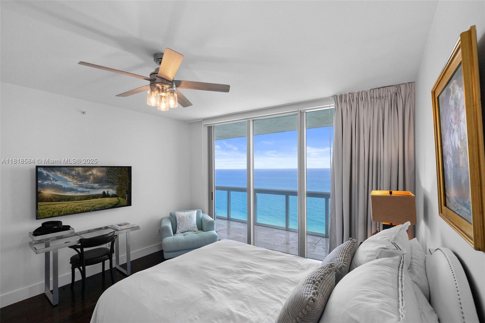 NORTH CARILLON BEACH COND - Residential