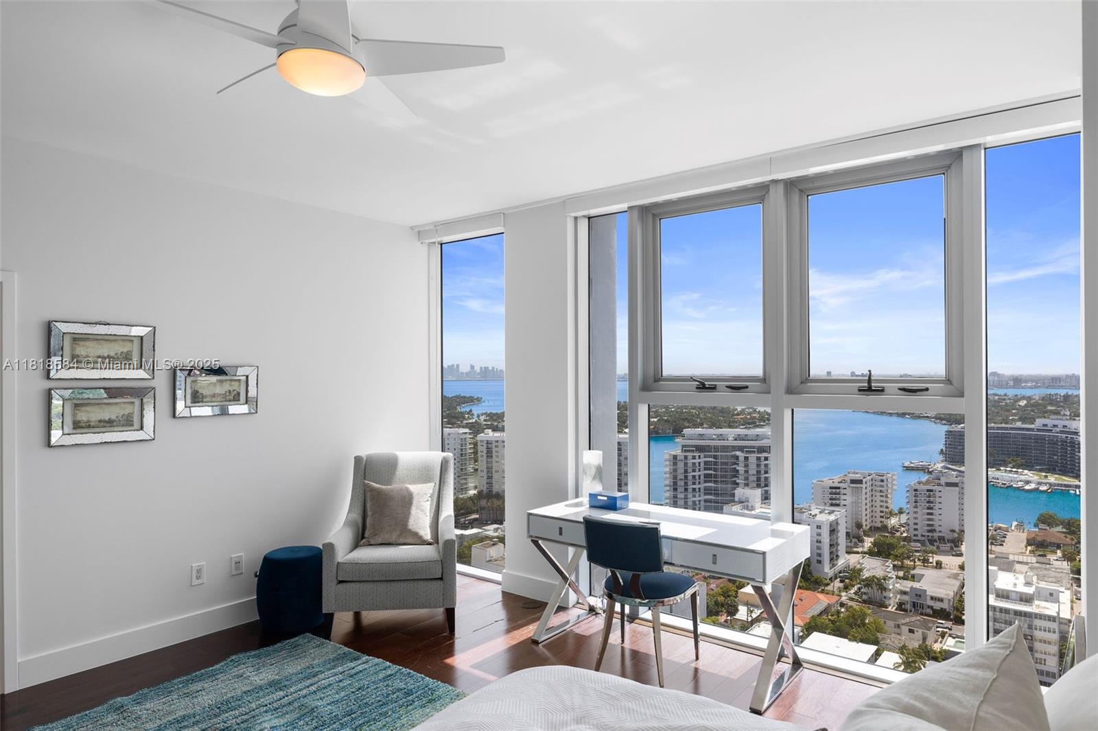 NORTH CARILLON BEACH COND - Residential