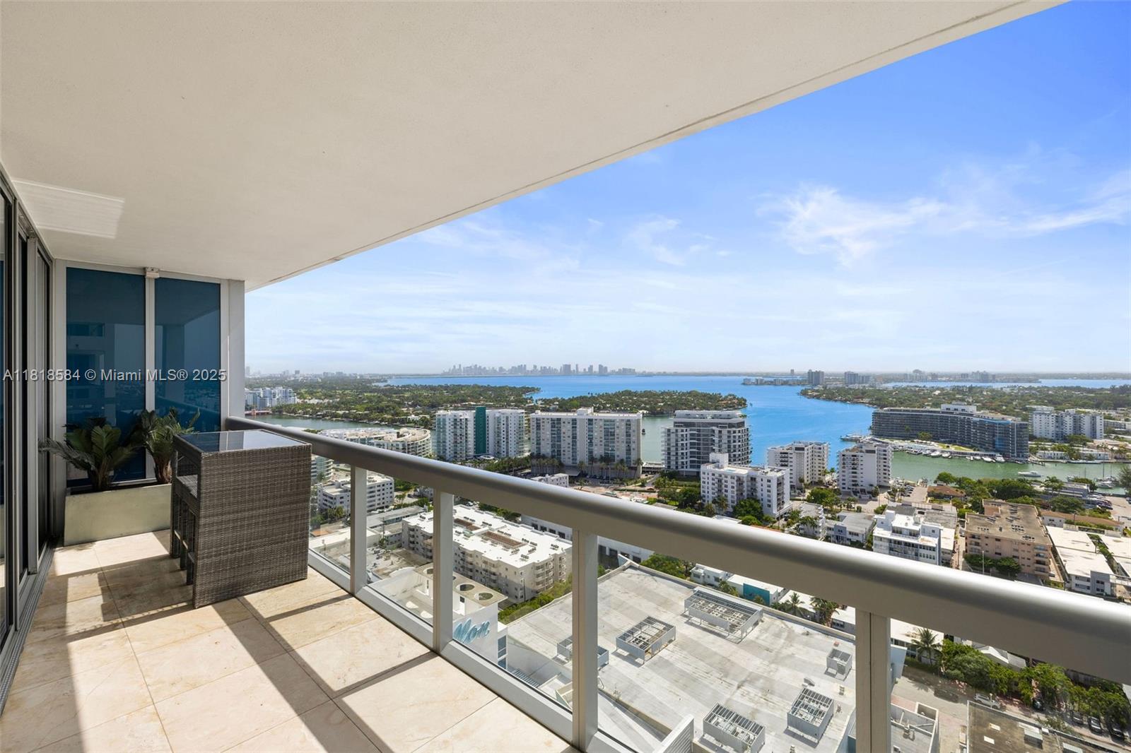 NORTH CARILLON BEACH COND - Residential
