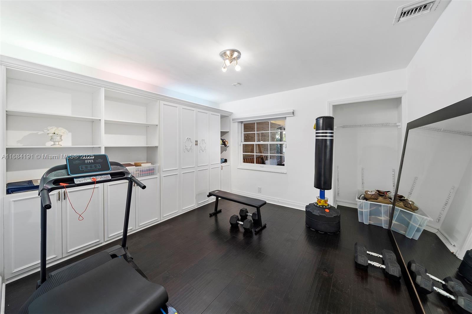 AVENTURA 9TH ADDN - Residential