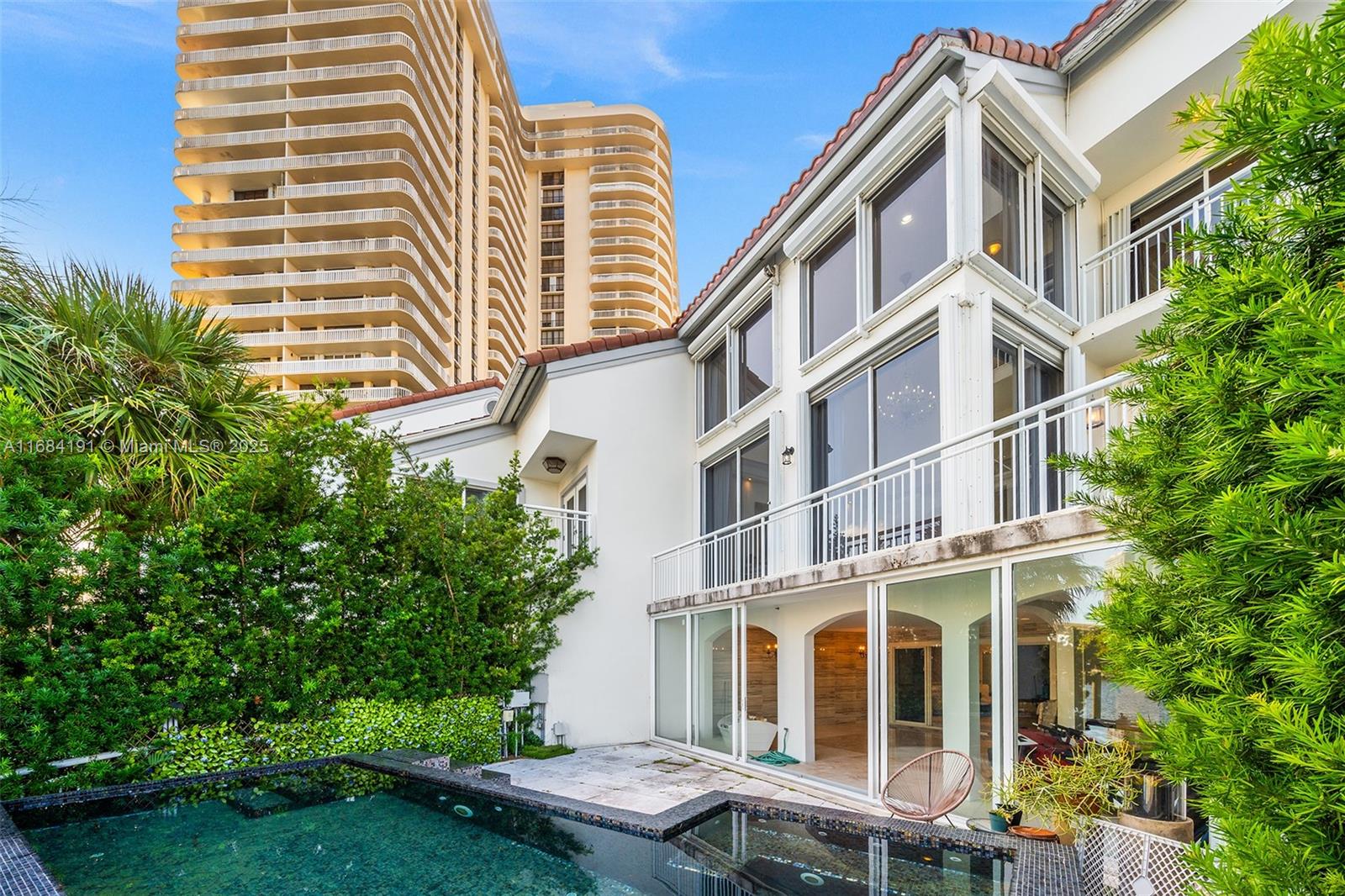 AVENTURA 9TH ADDN - Residential