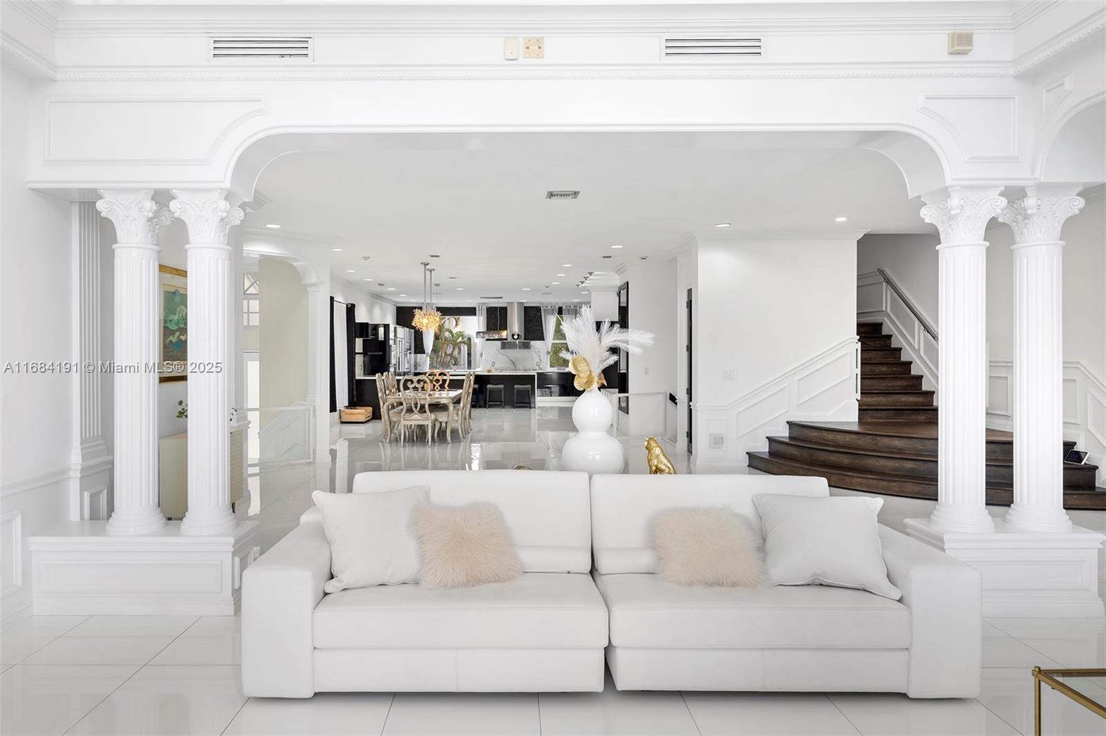 AVENTURA 9TH ADDN - Residential