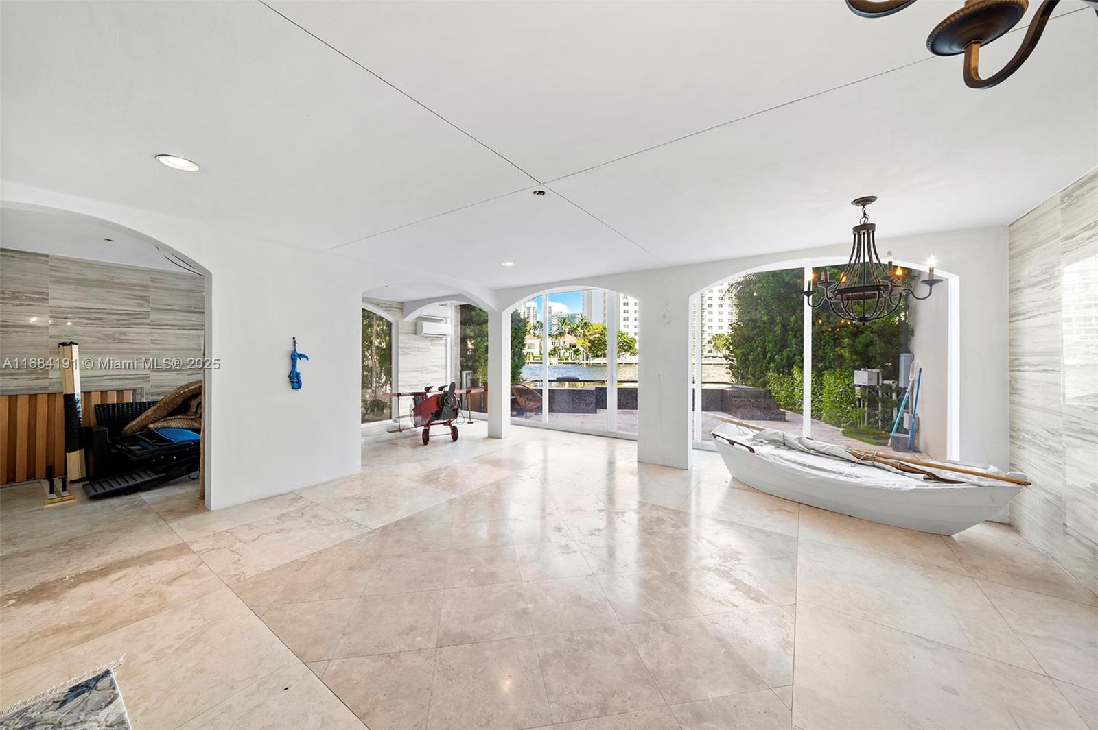 AVENTURA 9TH ADDN - Residential