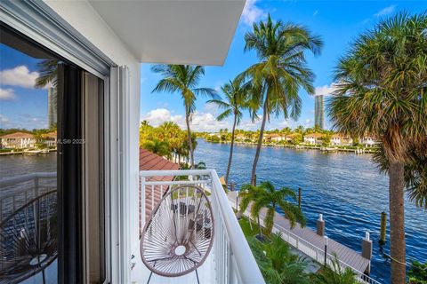 A home in Aventura