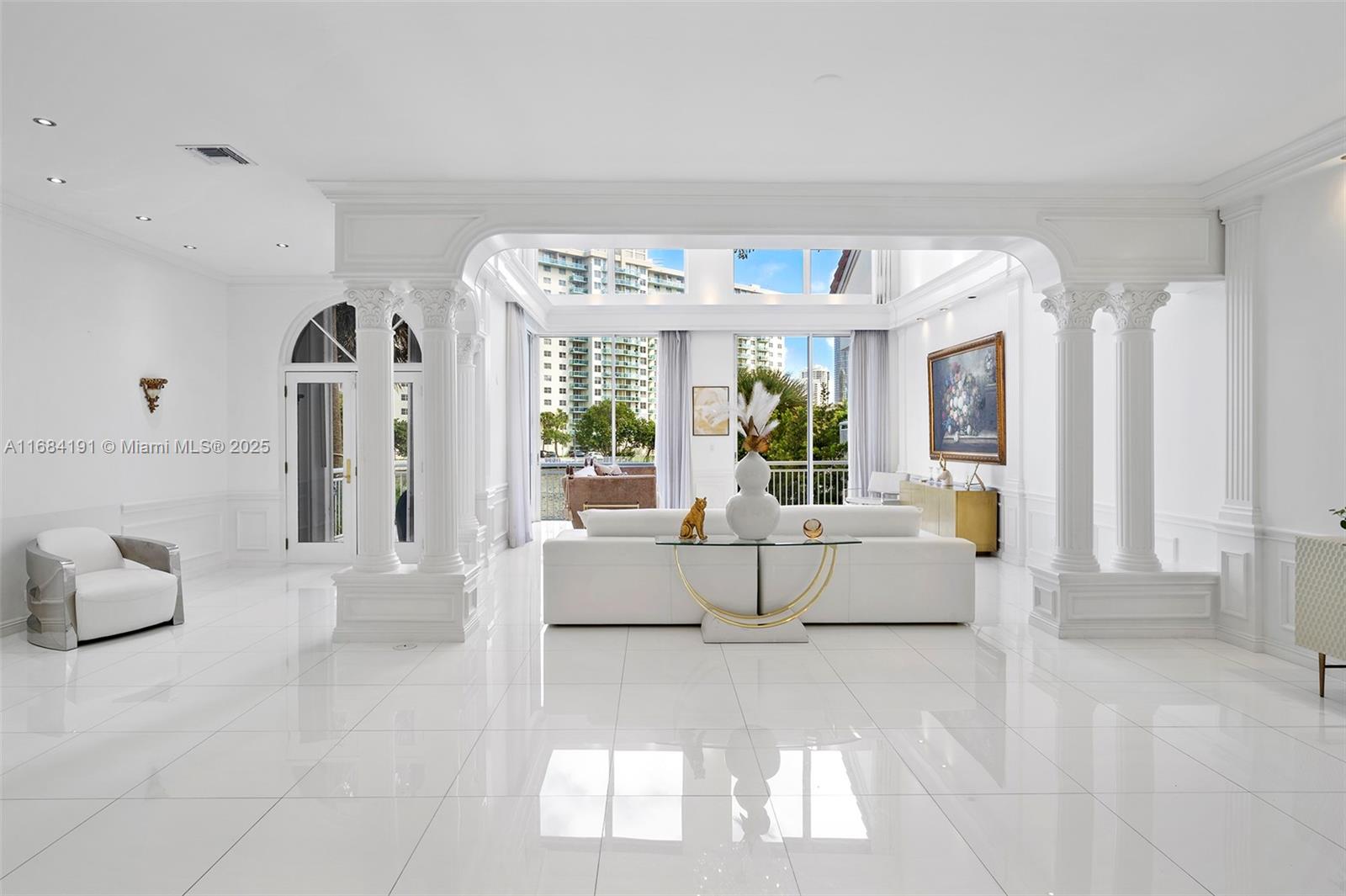 AVENTURA 9TH ADDN - Residential