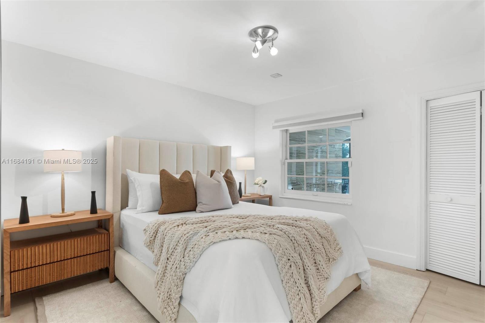 AVENTURA 9TH ADDN - Residential