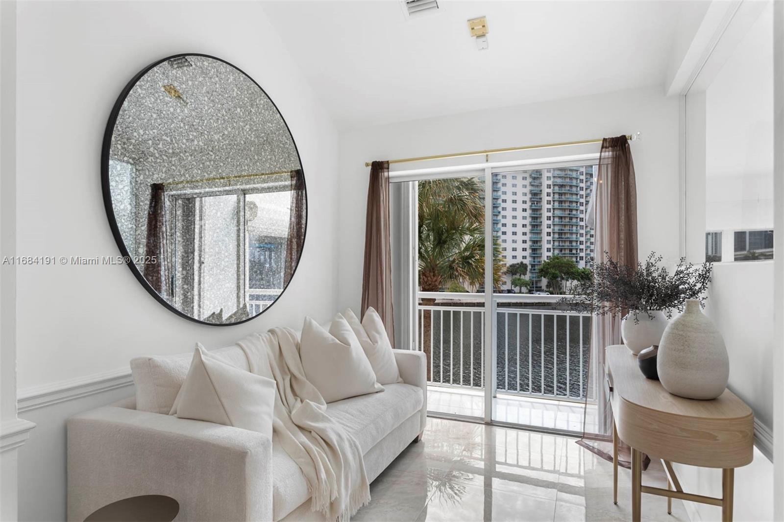 AVENTURA 9TH ADDN - Residential