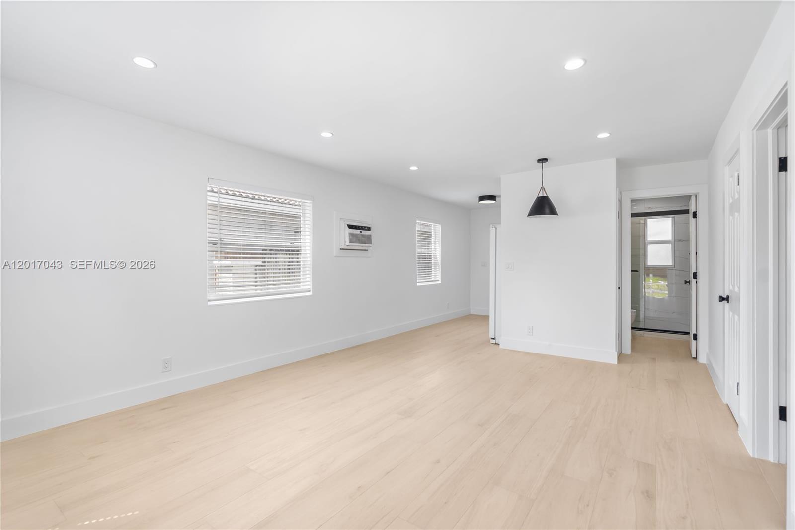 ATLANTIC SHORES DIXIE HIG - Residential Lease