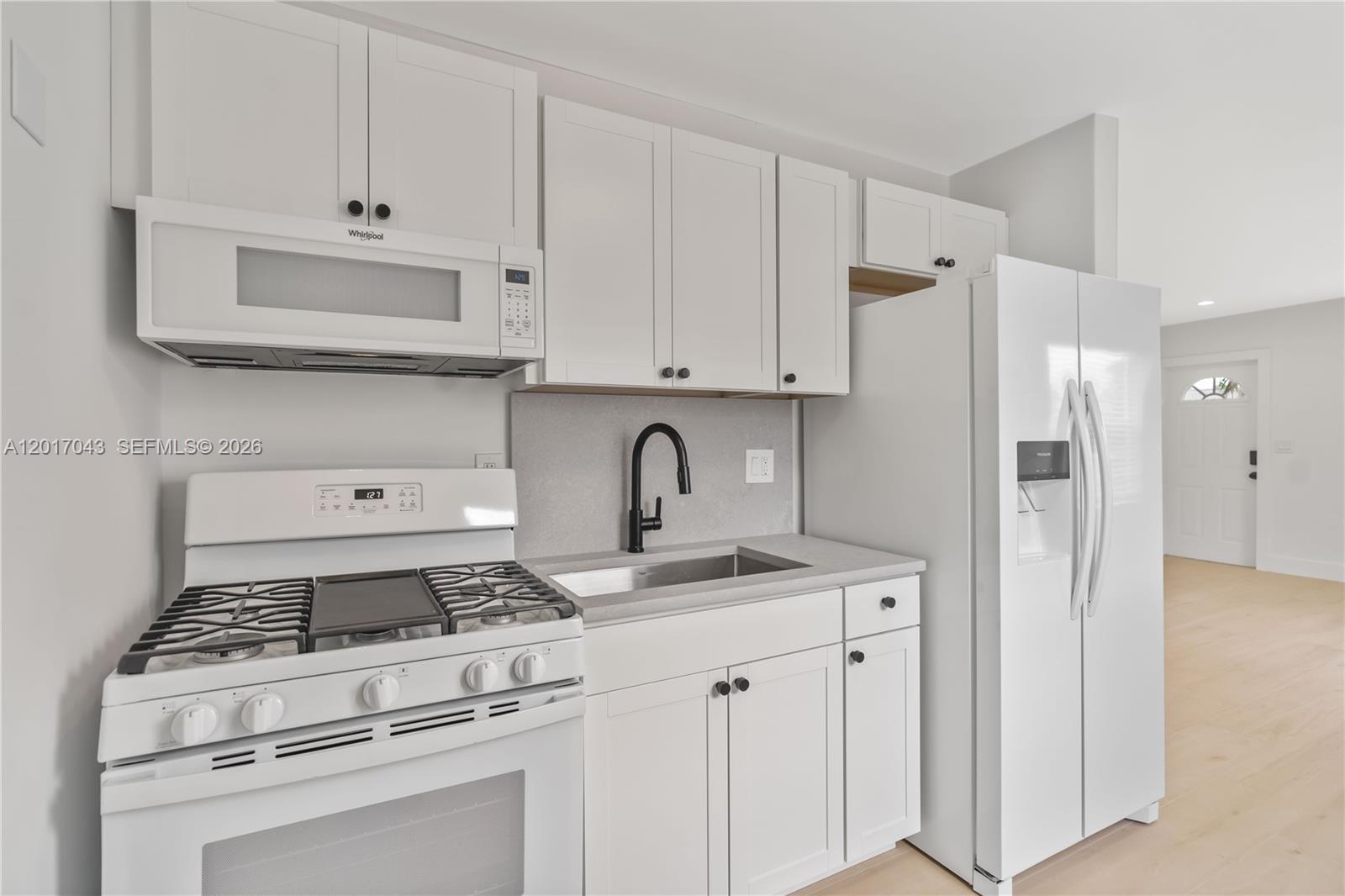 ATLANTIC SHORES DIXIE HIG - Residential Lease