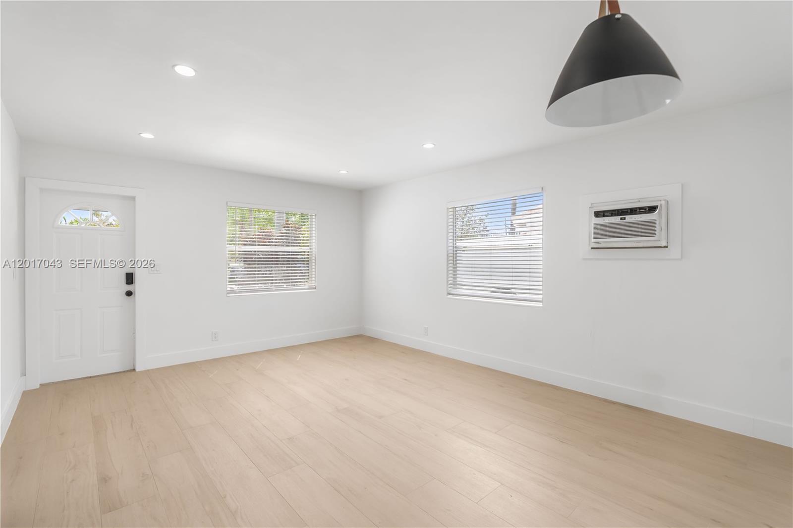 ATLANTIC SHORES DIXIE HIG - Residential Lease