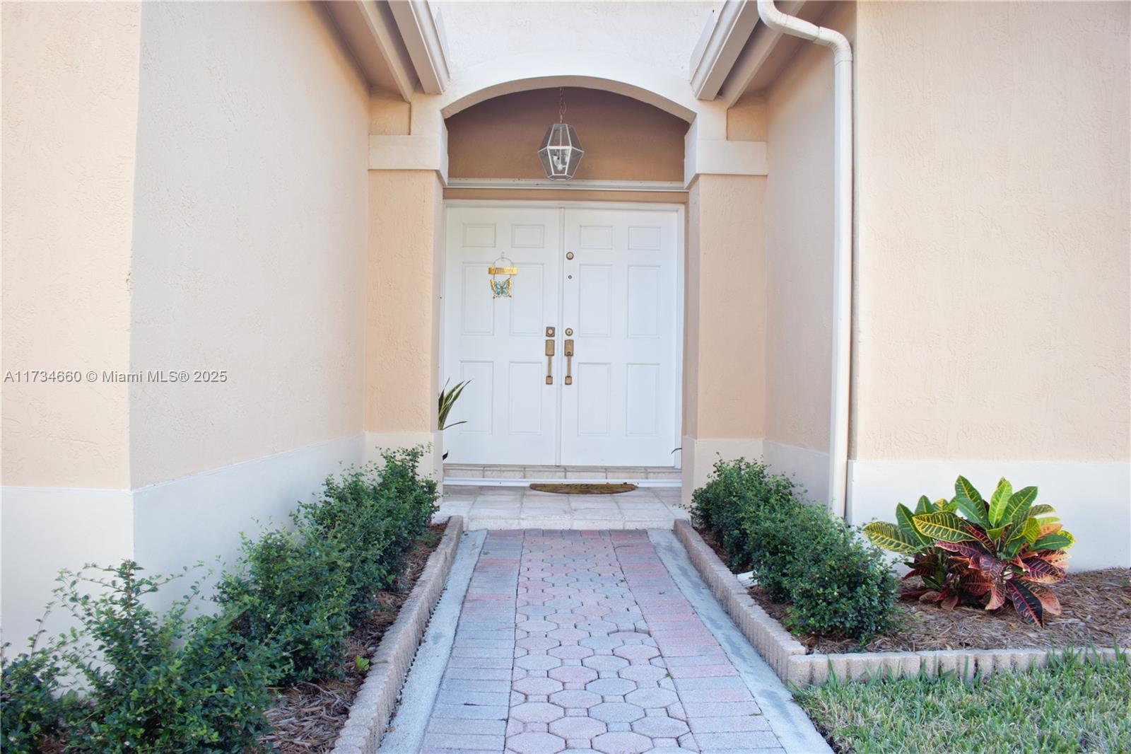 9064 SW 113th Ave
