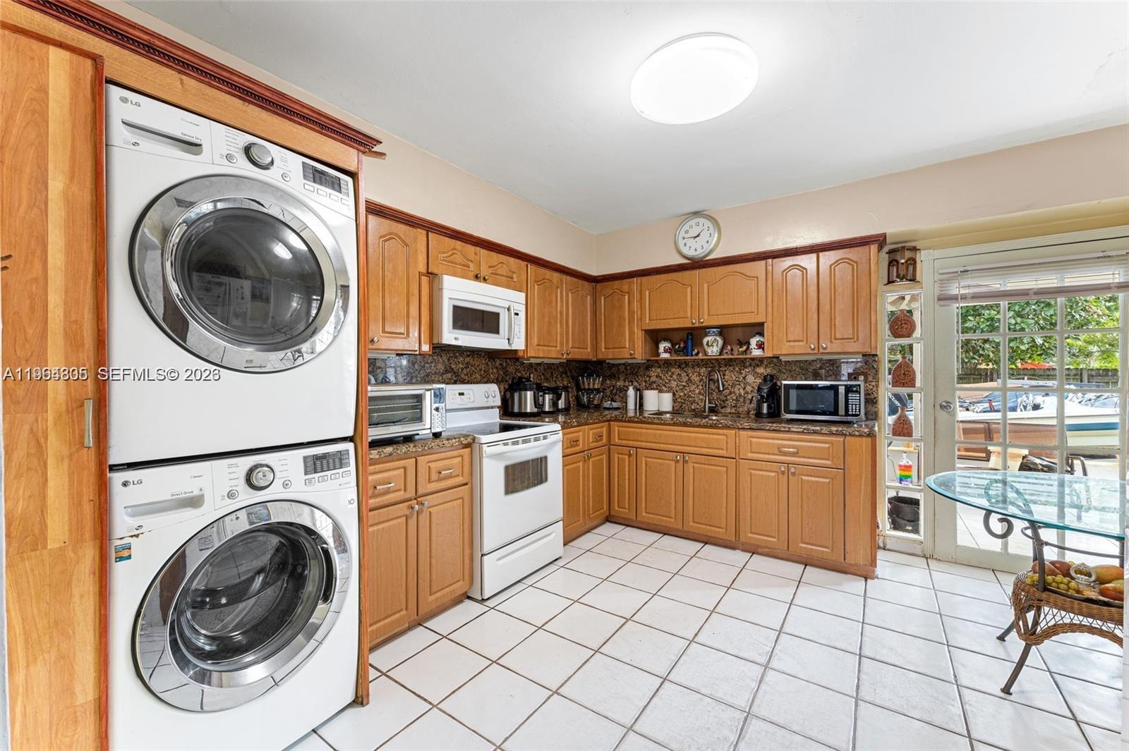 LUCKY STAR ESTATES - Residential