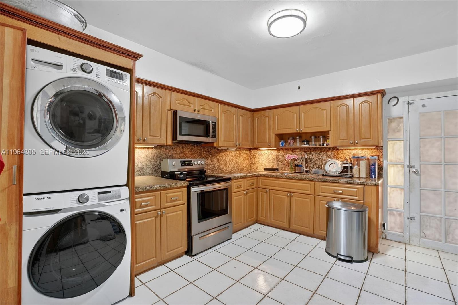 LUCKY STAR ESTATES - Residential