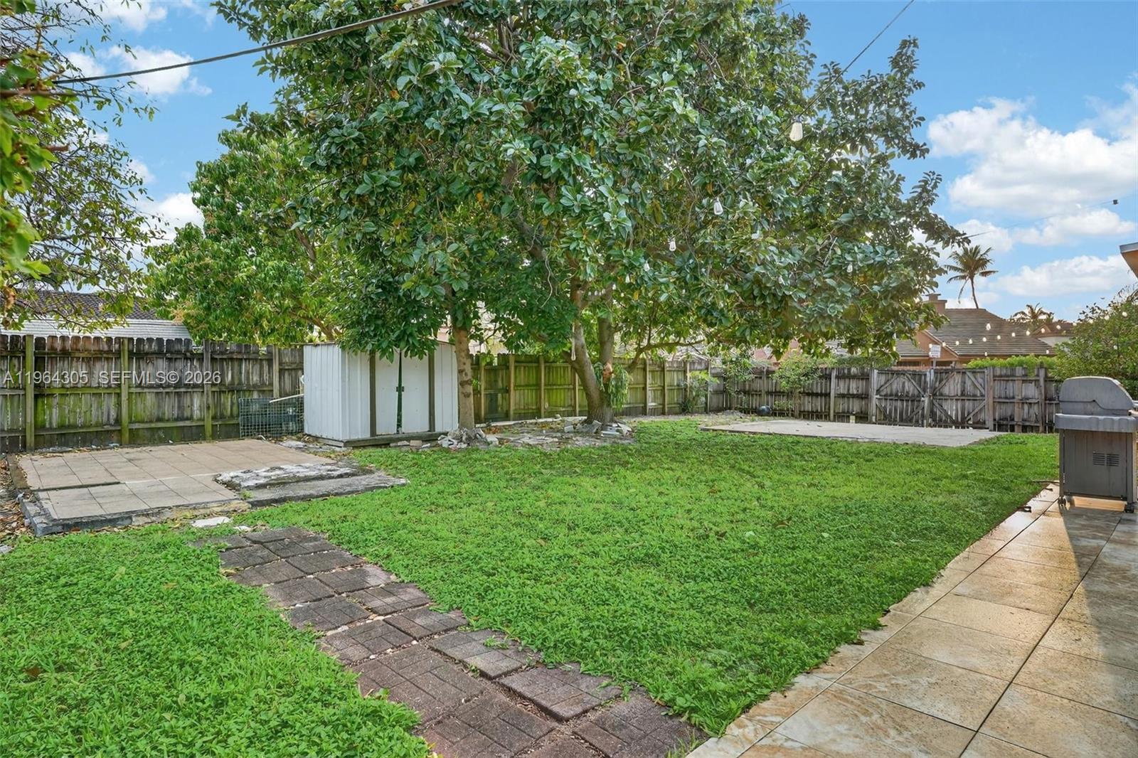 LUCKY STAR ESTATES - Residential