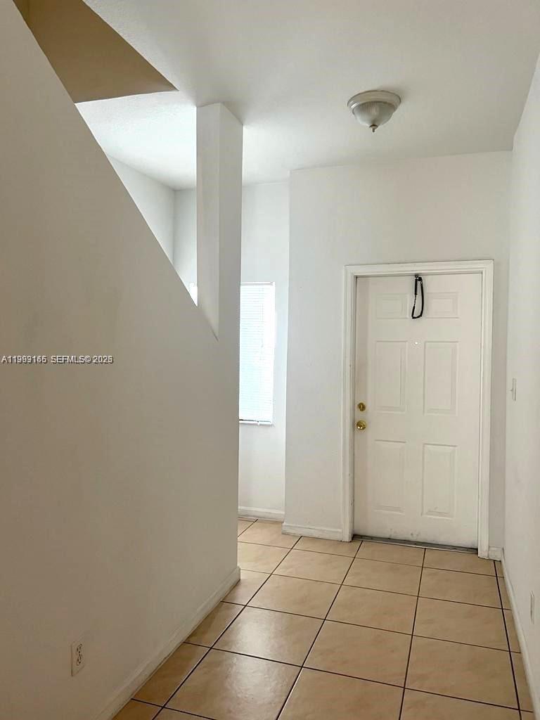 CORAL SPRINGS VILLAGE GRE - Residential Lease