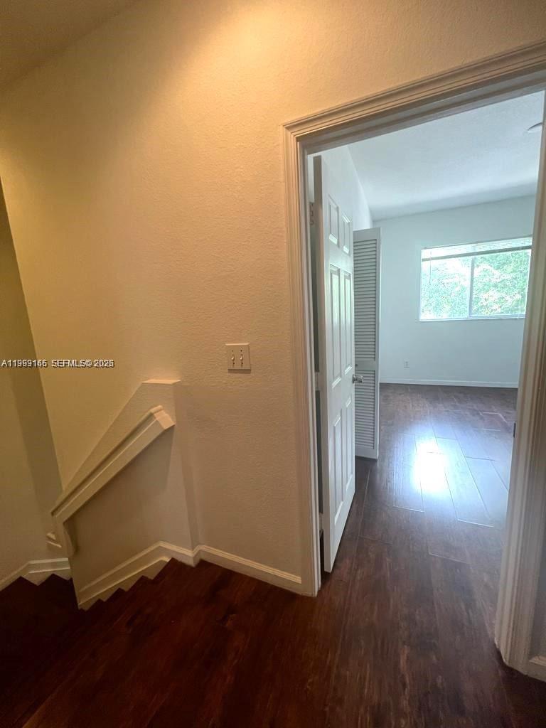 CORAL SPRINGS VILLAGE GRE - Residential Lease