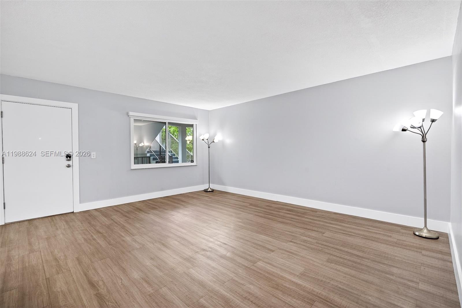 IVANHOE WEST - Residential