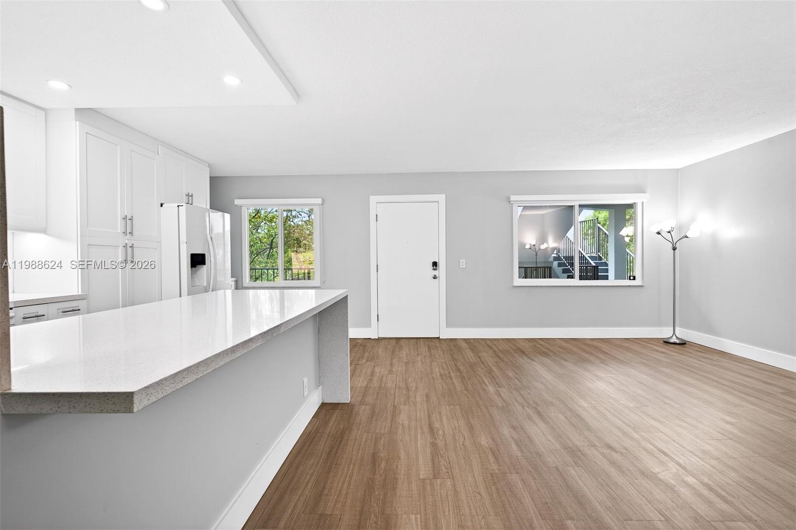 IVANHOE WEST - Residential