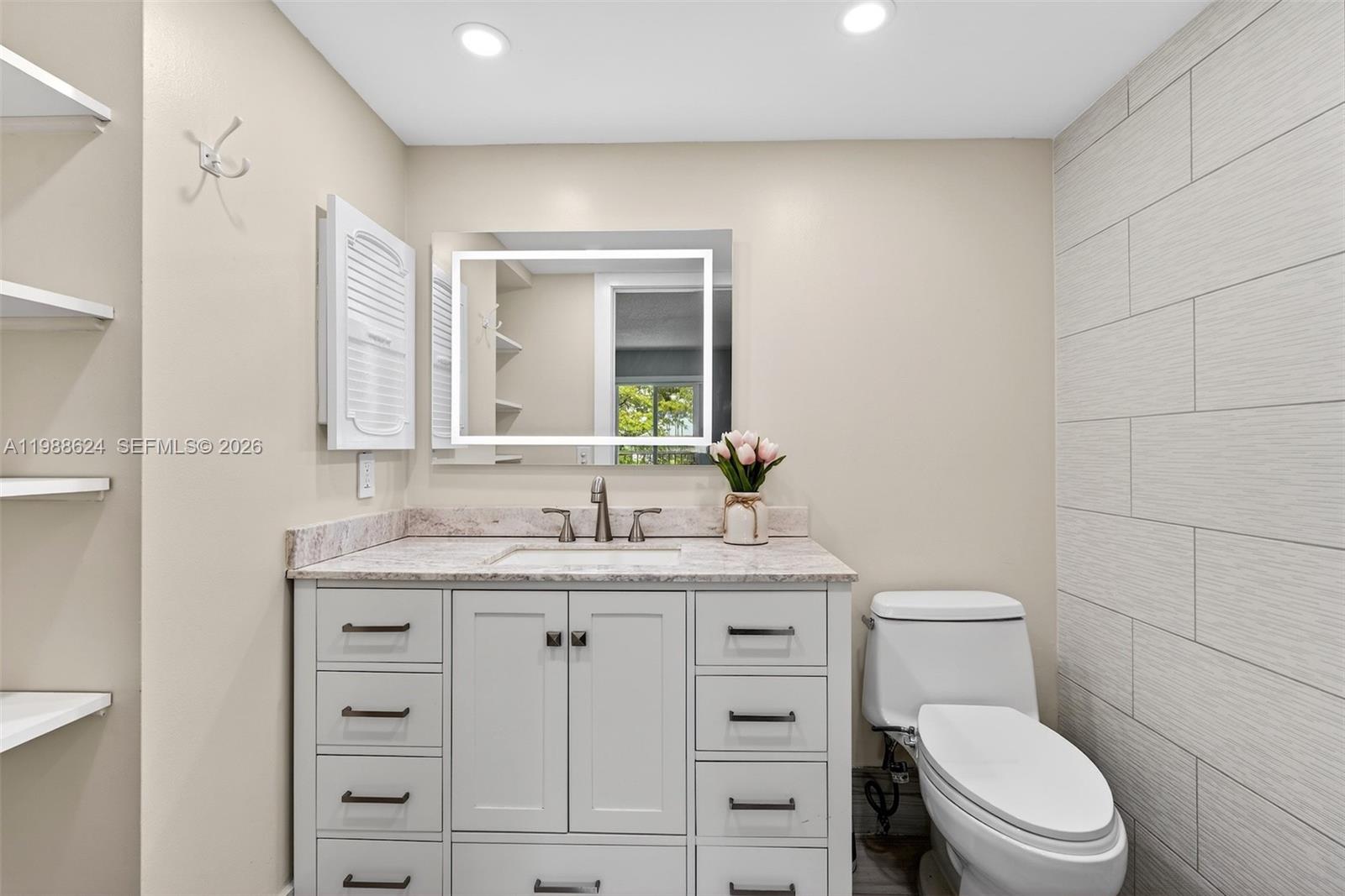 IVANHOE WEST - Residential