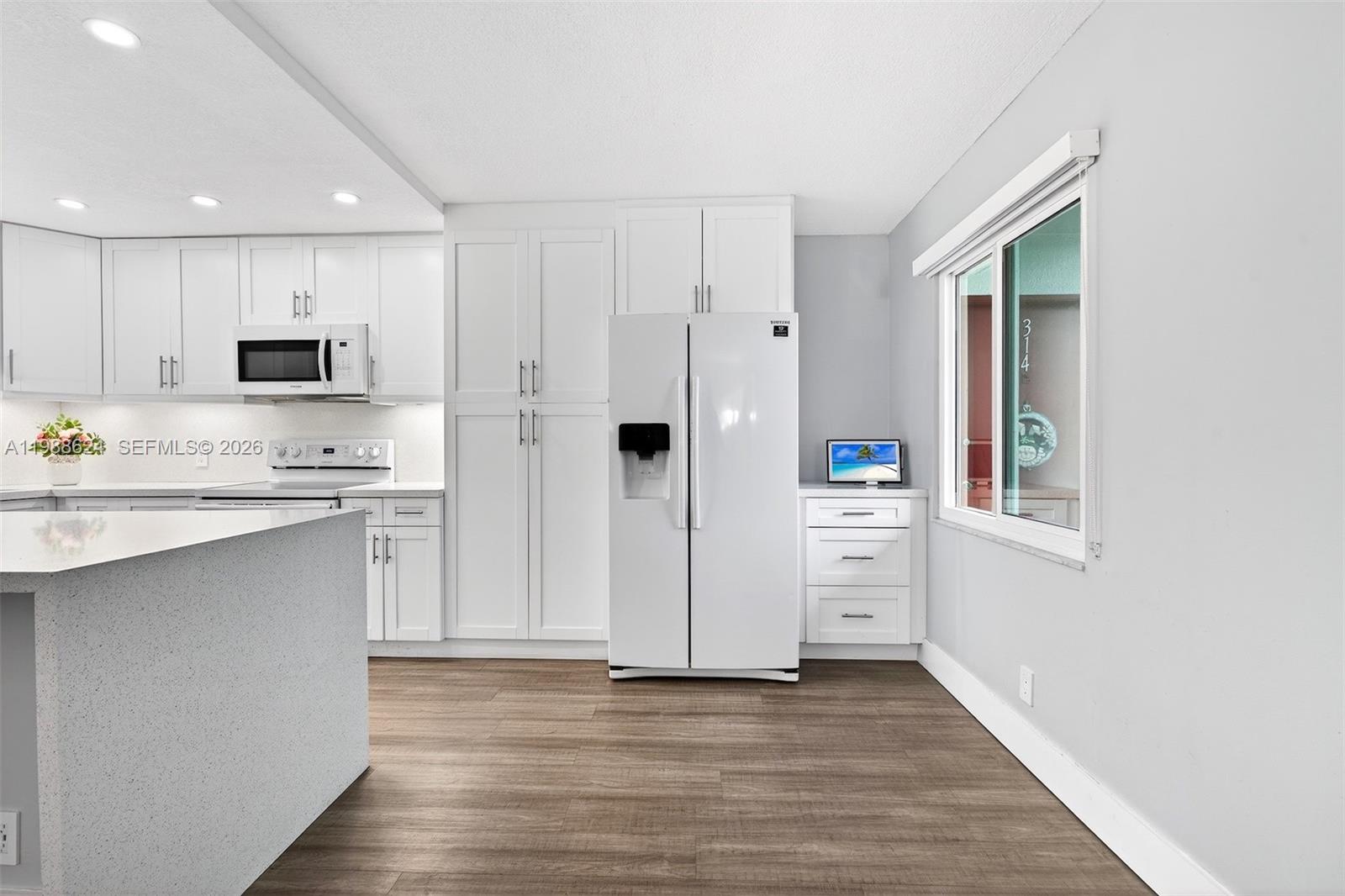 IVANHOE WEST - Residential