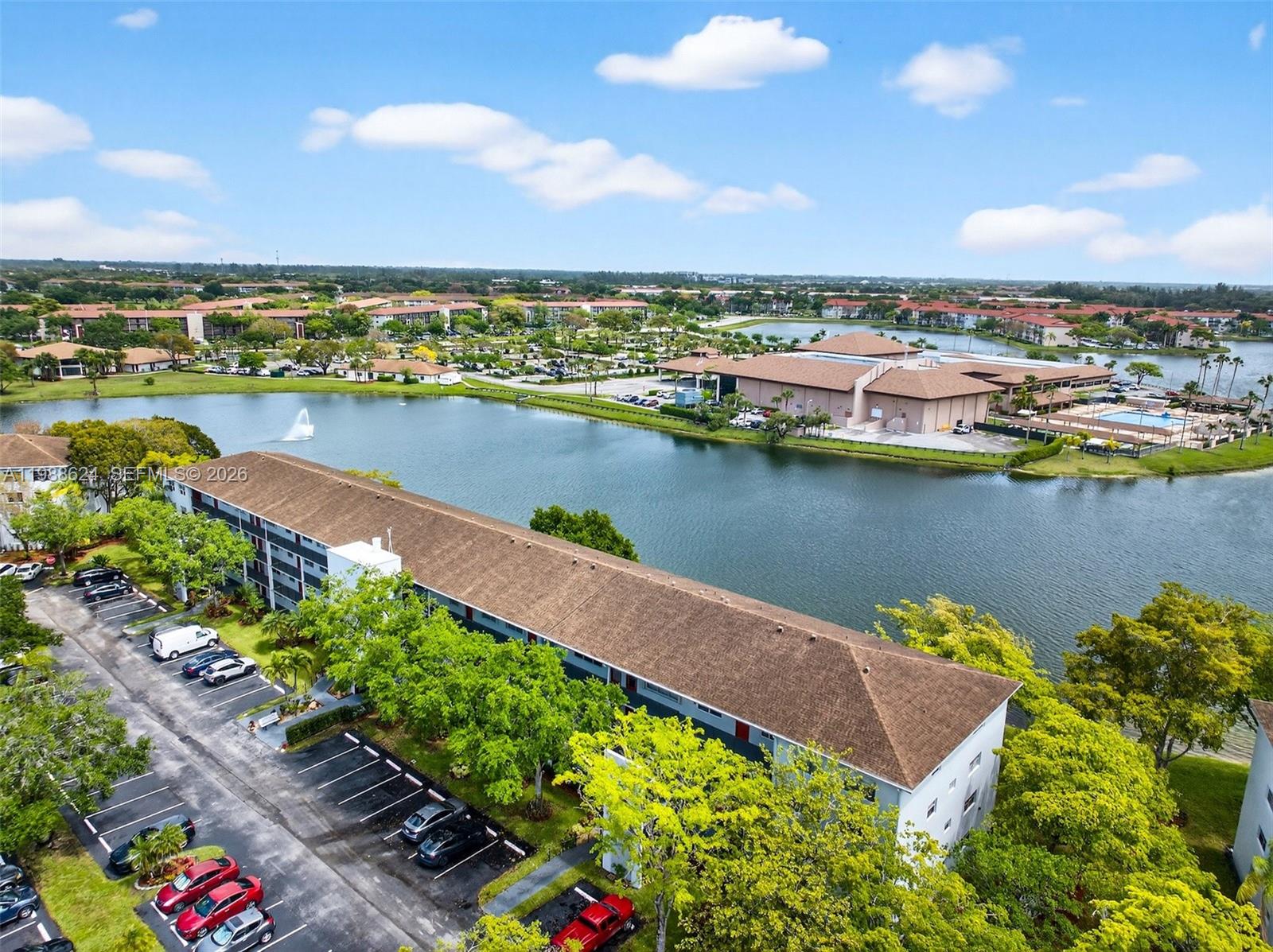 IVANHOE WEST - Residential