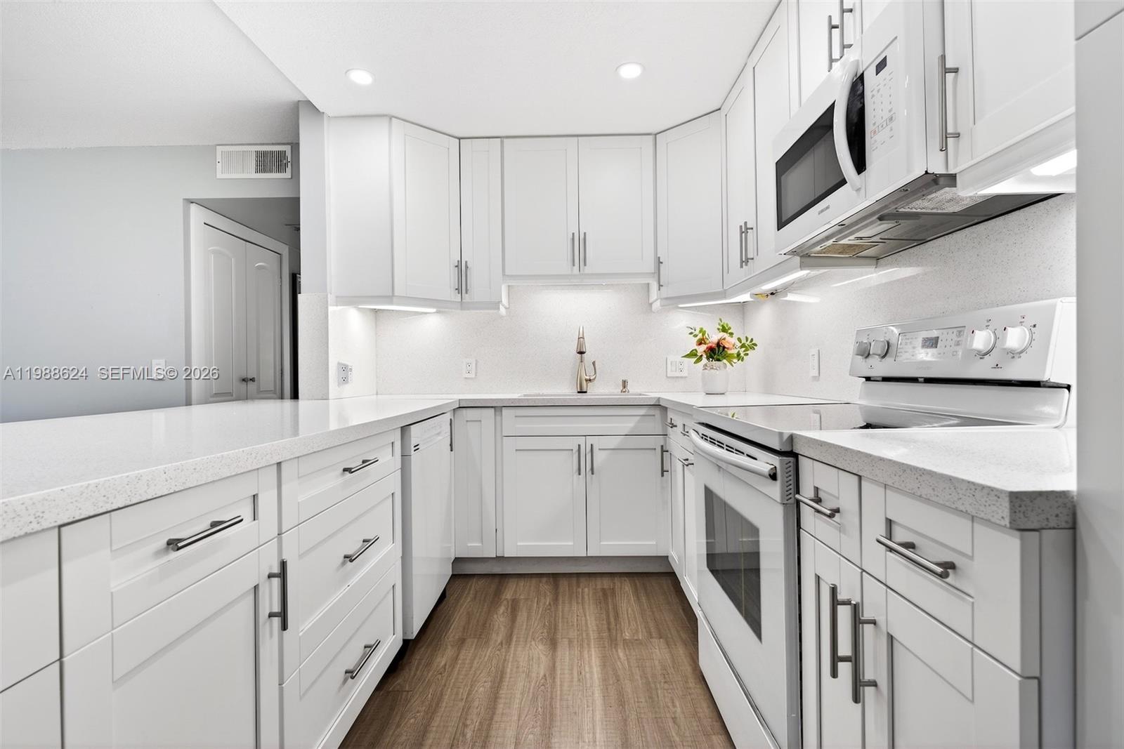 IVANHOE WEST - Residential