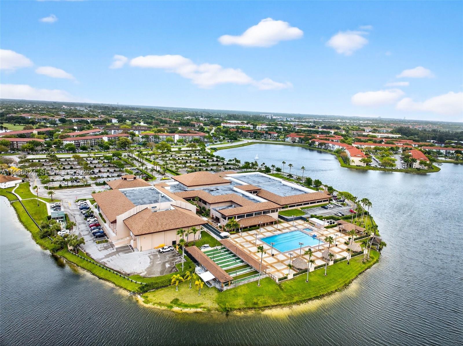 IVANHOE WEST - Residential