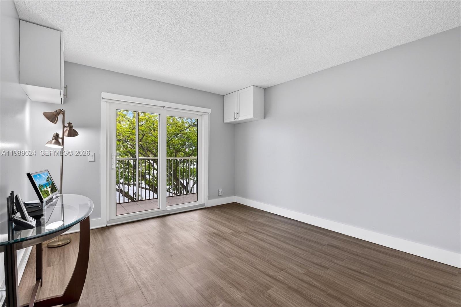 IVANHOE WEST - Residential