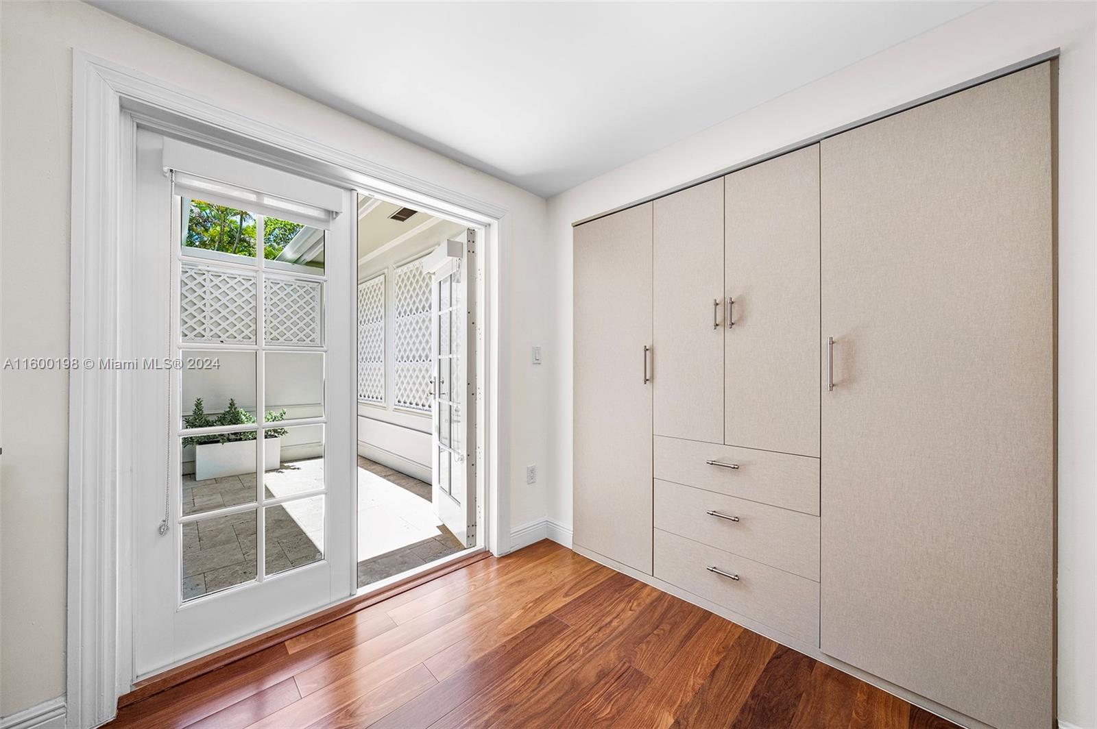 CORAL GABLES SEC A - Residential