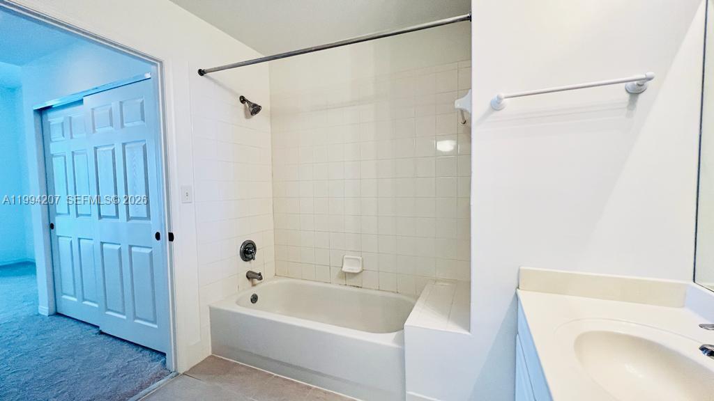 VILLAGE AT ABACOA CONDO - Residential Lease