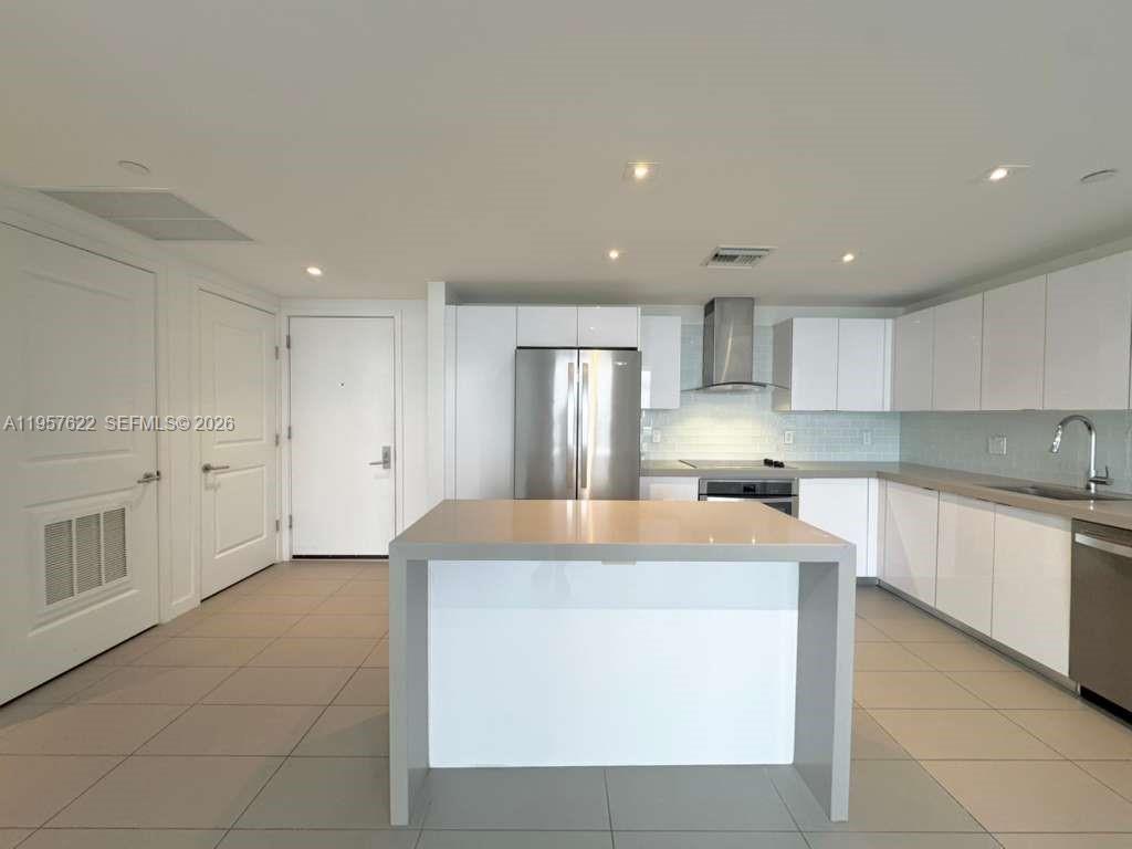 1600 NE 1st Ave 3418